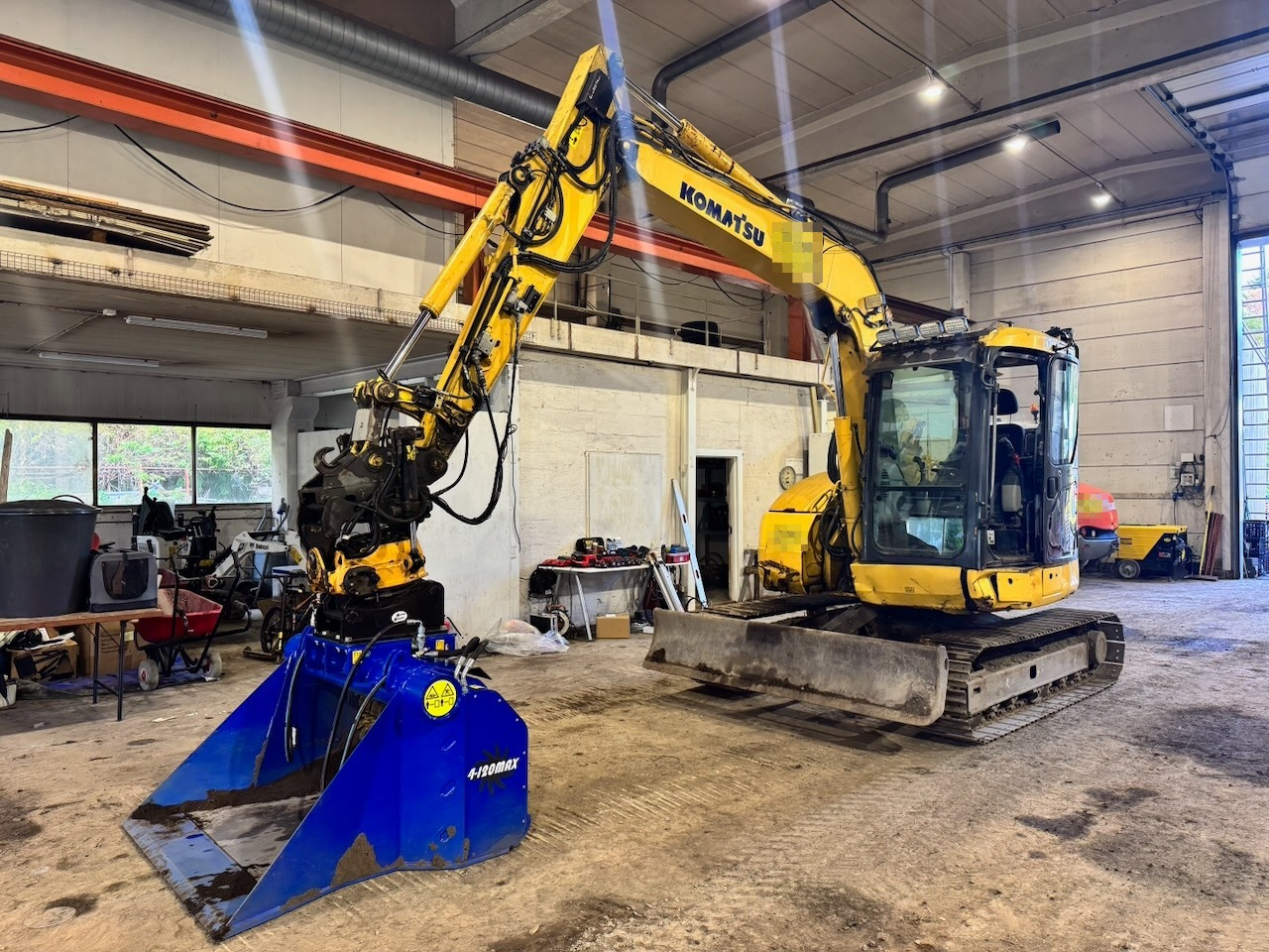 Komatsu 2013 Komatsu PC78US-8 Beltegraver m/ Rototilt og 2 skuffer. - Kāpurķēžu ekskavators: foto 1 Komatsu 2013 Komatsu PC78US-8 Beltegraver m/ Rototilt og 2 skuffer. - Kāpurķēžu ekskavators: foto 1