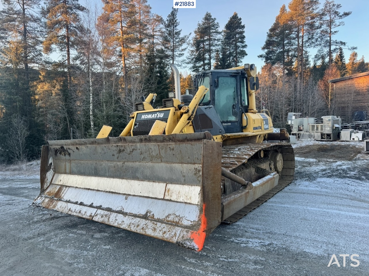 Komatsu D65 PX-15 - Buldozers: foto 1 Komatsu D65 PX-15 - Buldozers: foto 1