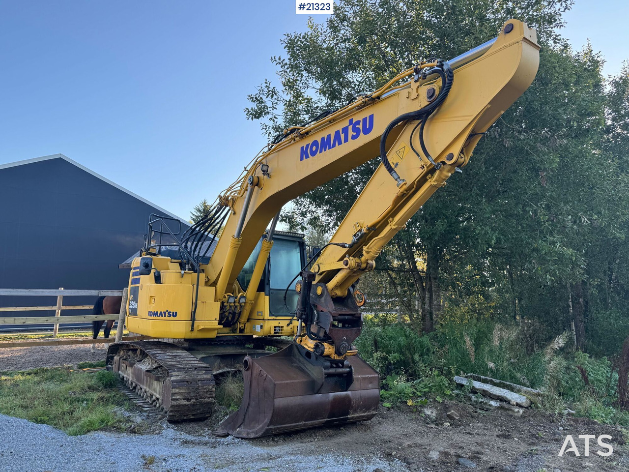 Komatsu PC228 m/ pusseskuffe og rotortilt! - Kāpurķēžu ekskavators: foto 5 Komatsu PC228 m/ pusseskuffe og rotortilt! - Kāpurķēžu ekskavators: foto 5