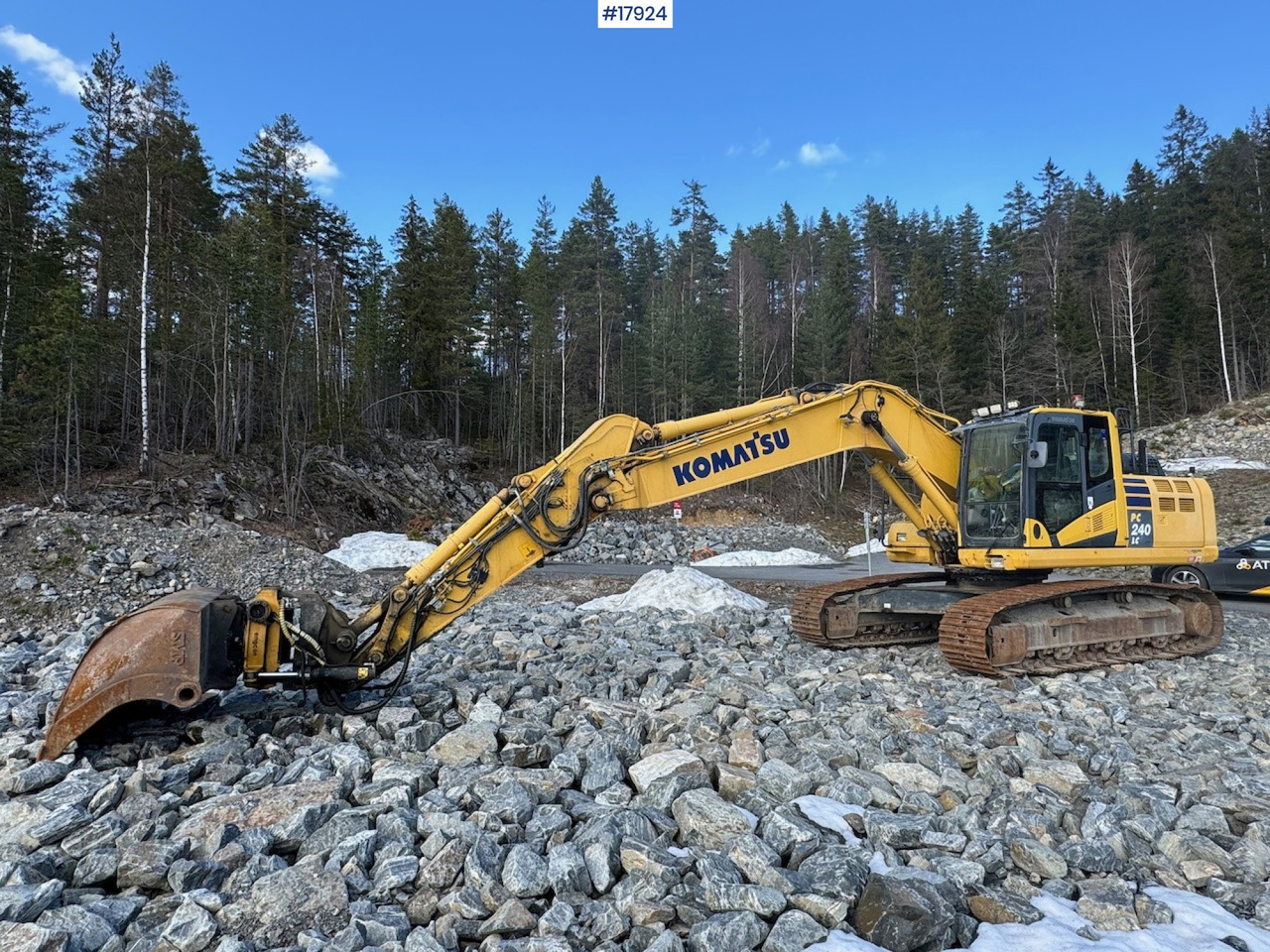 Komatsu PC240LC-10 - Ekskavators: foto 2 Komatsu PC240LC-10 - Ekskavators: foto 2