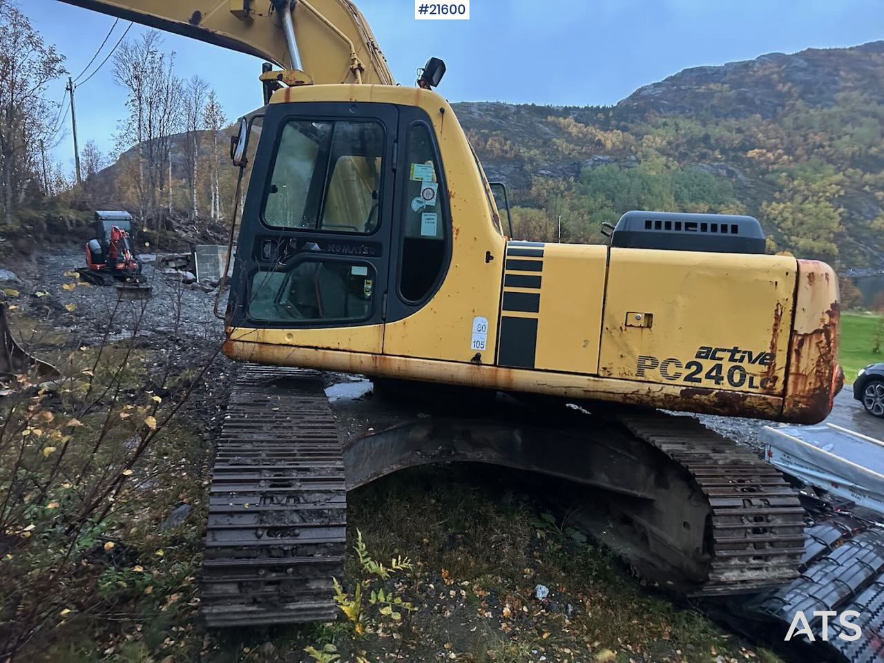 Komatsu PC240LC gravemaskin - Kāpurķēžu ekskavators: foto 5 Komatsu PC240LC gravemaskin - Kāpurķēžu ekskavators: foto 5