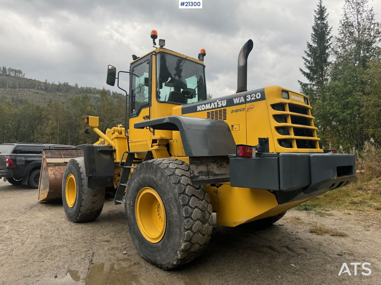 Komatsu WA320-3H - Riteņu iekrāvējs: foto 4 Komatsu WA320-3H - Riteņu iekrāvējs: foto 4