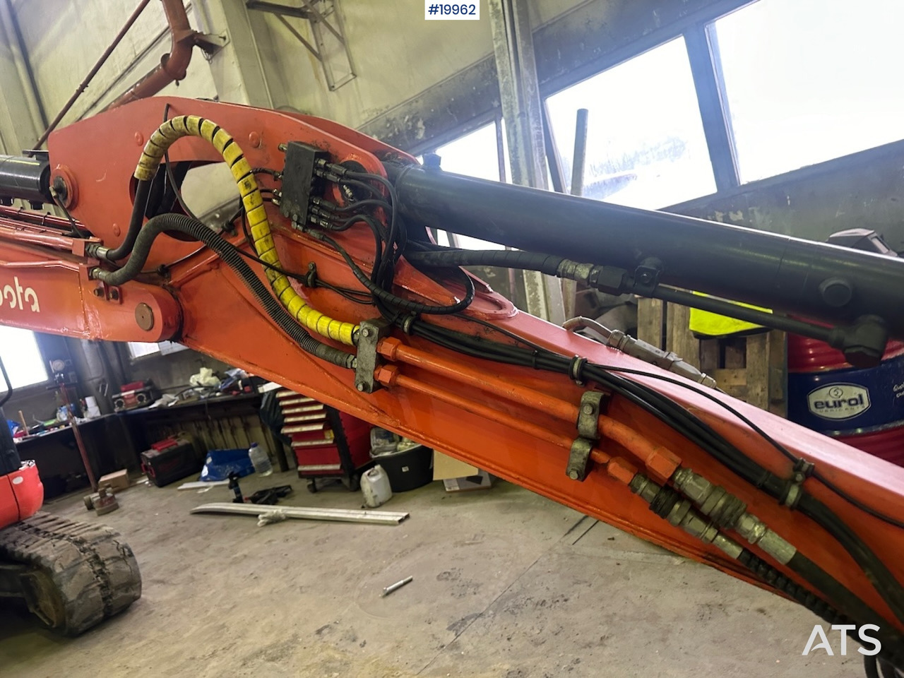 Ekskavators Kubota KX057-4: foto 13