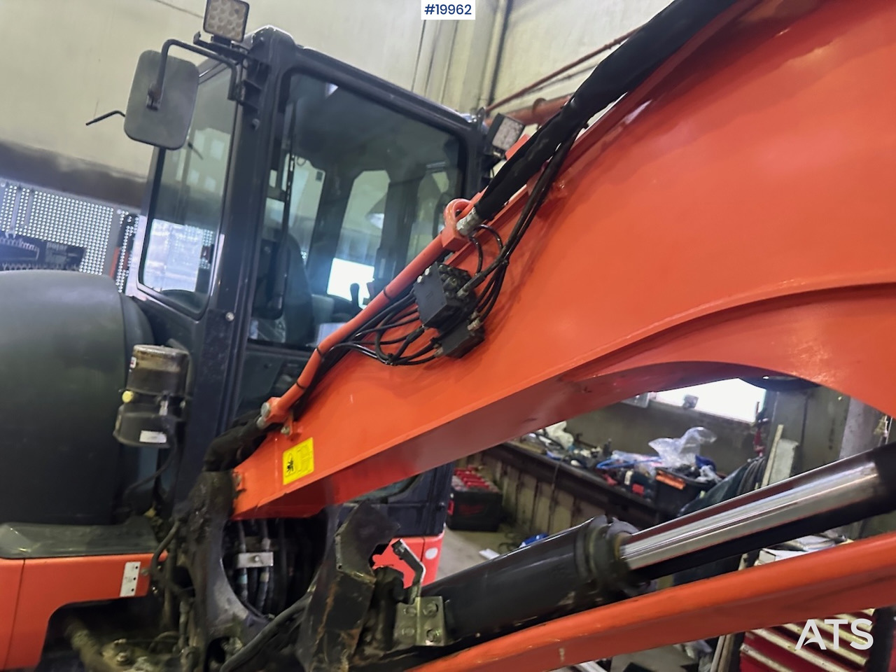 Ekskavators Kubota KX057-4: foto 14