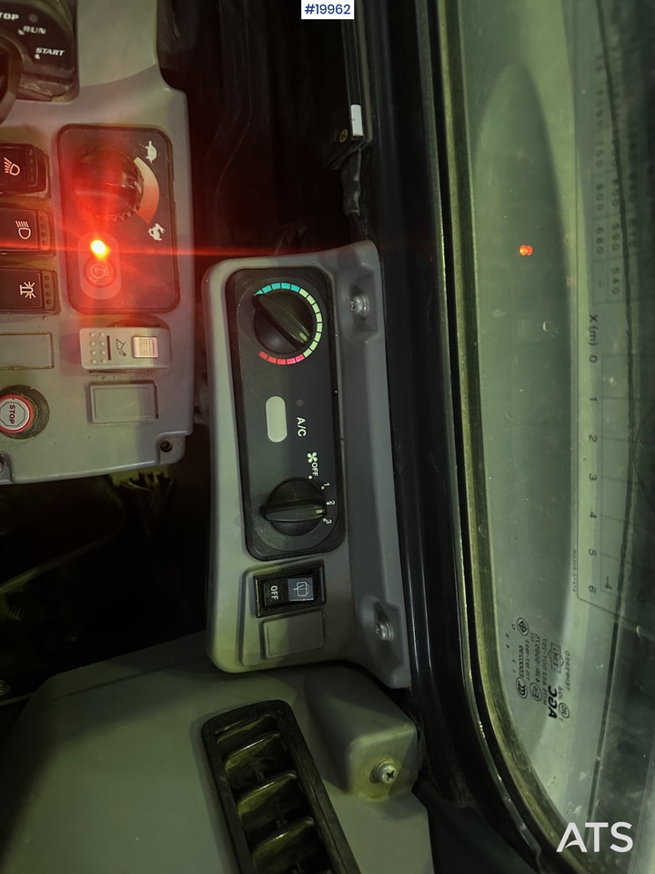 Ekskavators Kubota KX057-4: foto 42