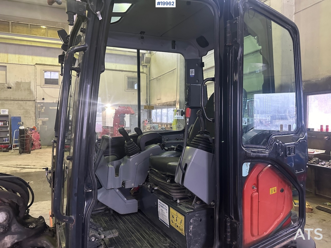 Ekskavators Kubota KX057-4: foto 34