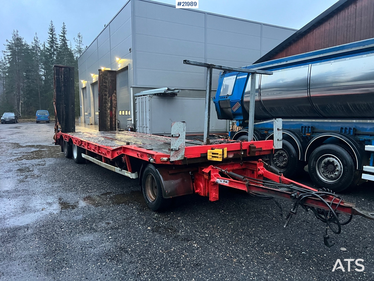 M&V 2008 M&V 3 akslet maskinhenger rep.objekt m/ hydraulisk kjørebroer - Piekabe zema profila platforma: foto 3 M&V 2008 M&V 3 akslet maskinhenger rep.objekt m/ hydraulisk kjørebroer - Piekabe zema profila platforma: foto 3