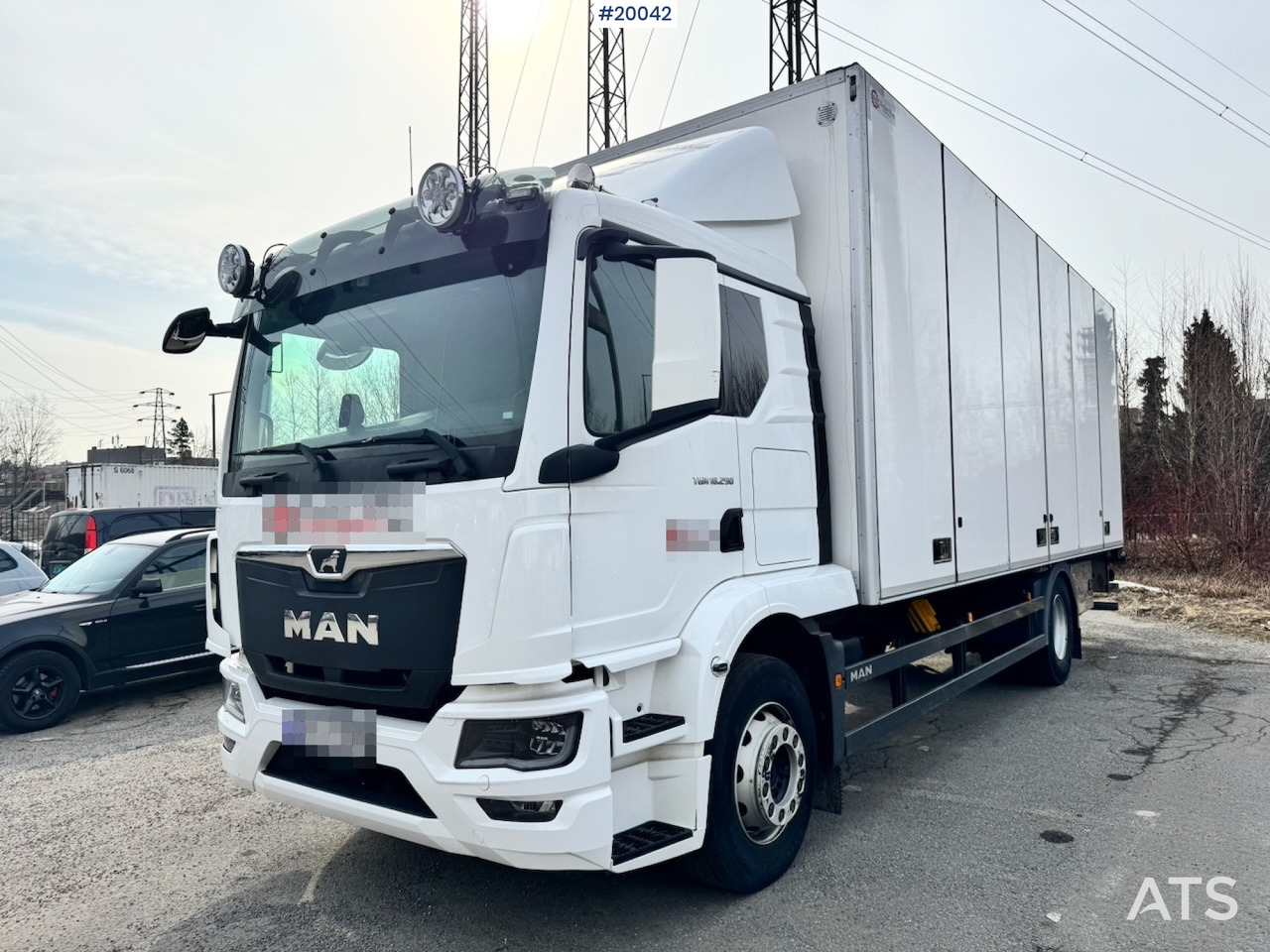 MAN TGM 18.290 - Kravas automašīna ar slēgto virsbūvi: foto 1 MAN TGM 18.290 - Kravas automašīna ar slēgto virsbūvi: foto 1