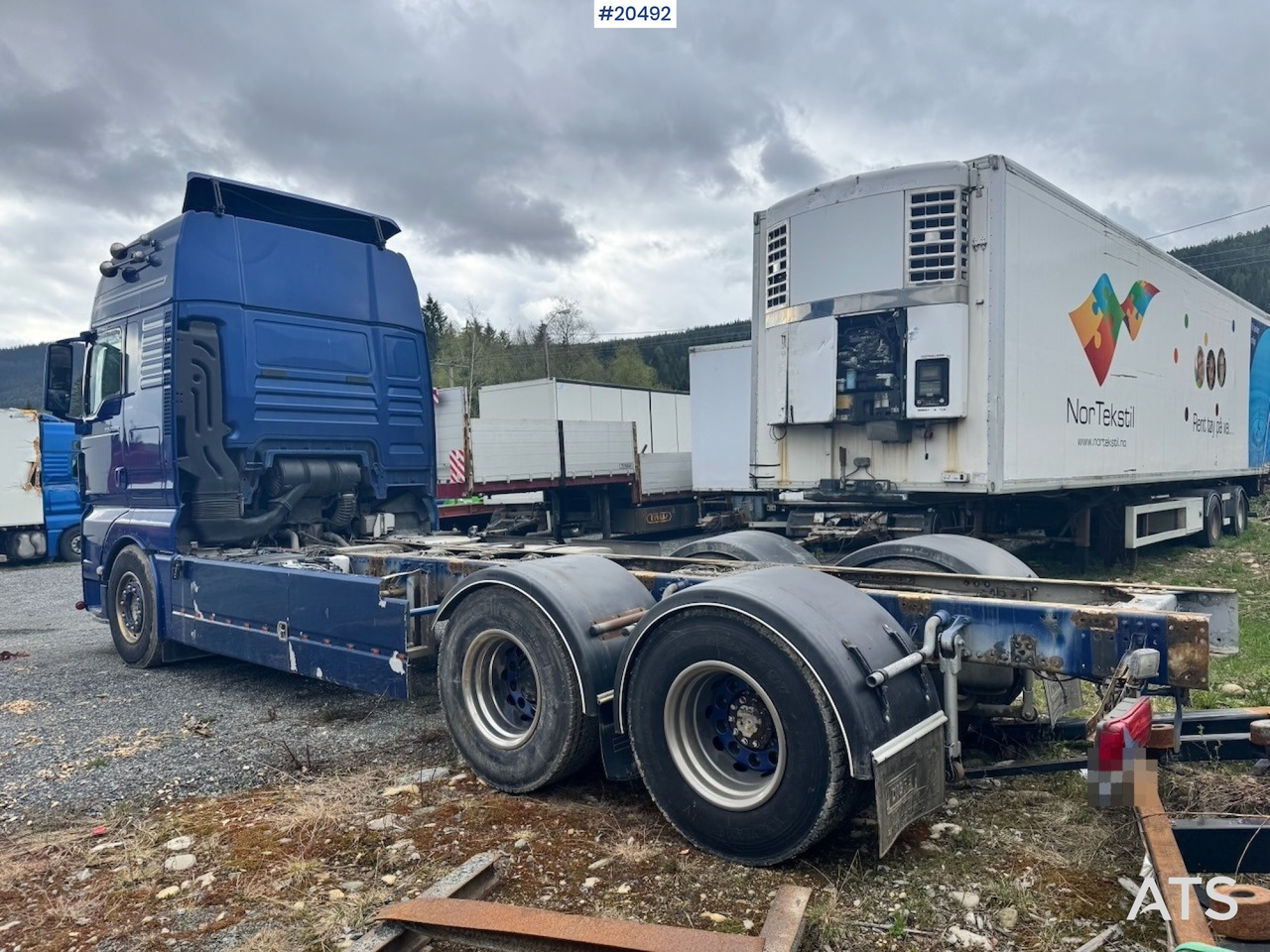 MAN TGX 33.560 - Šasija kravas automašīna: foto 3 MAN TGX 33.560 - Šasija kravas automašīna: foto 3