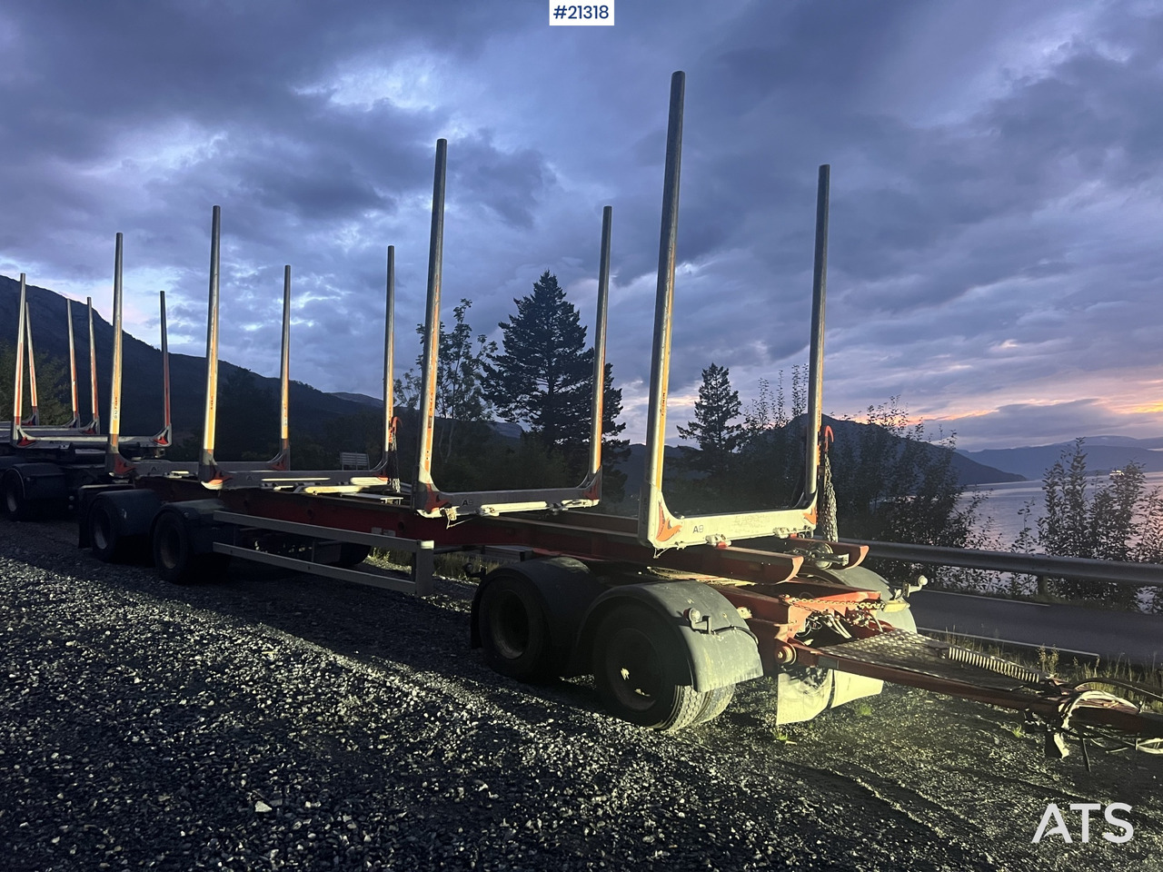 MVB10 MVB10-FLS4 4 akslet Tømmerhenger - Kokvedēja piekabe: foto 2 MVB10 MVB10-FLS4 4 akslet Tømmerhenger - Kokvedēja piekabe: foto 2