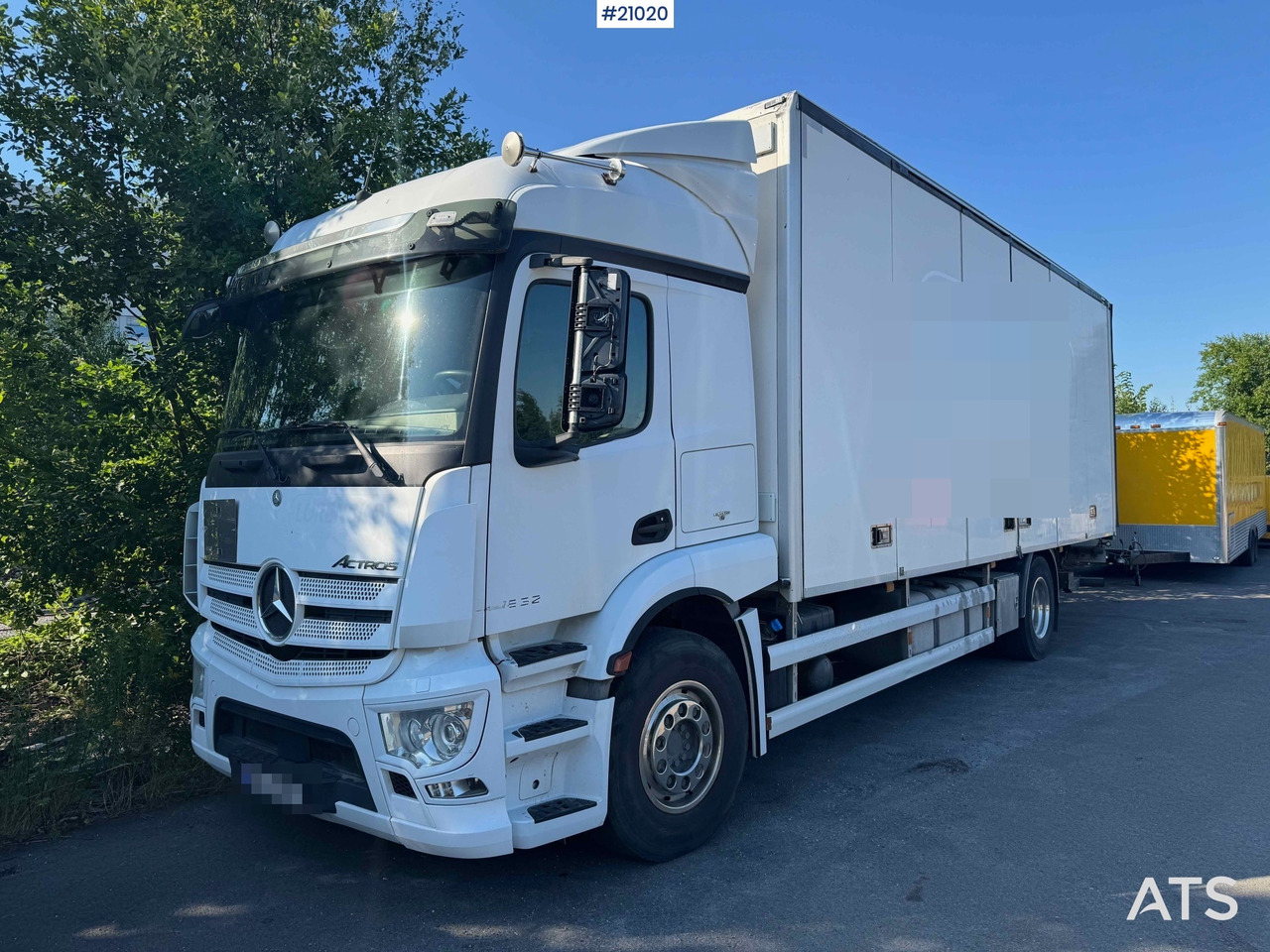 Mercedes Actros - Kravas automašīna ar slēgto virsbūvi: foto 2 Mercedes Actros - Kravas automašīna ar slēgto virsbūvi: foto 2