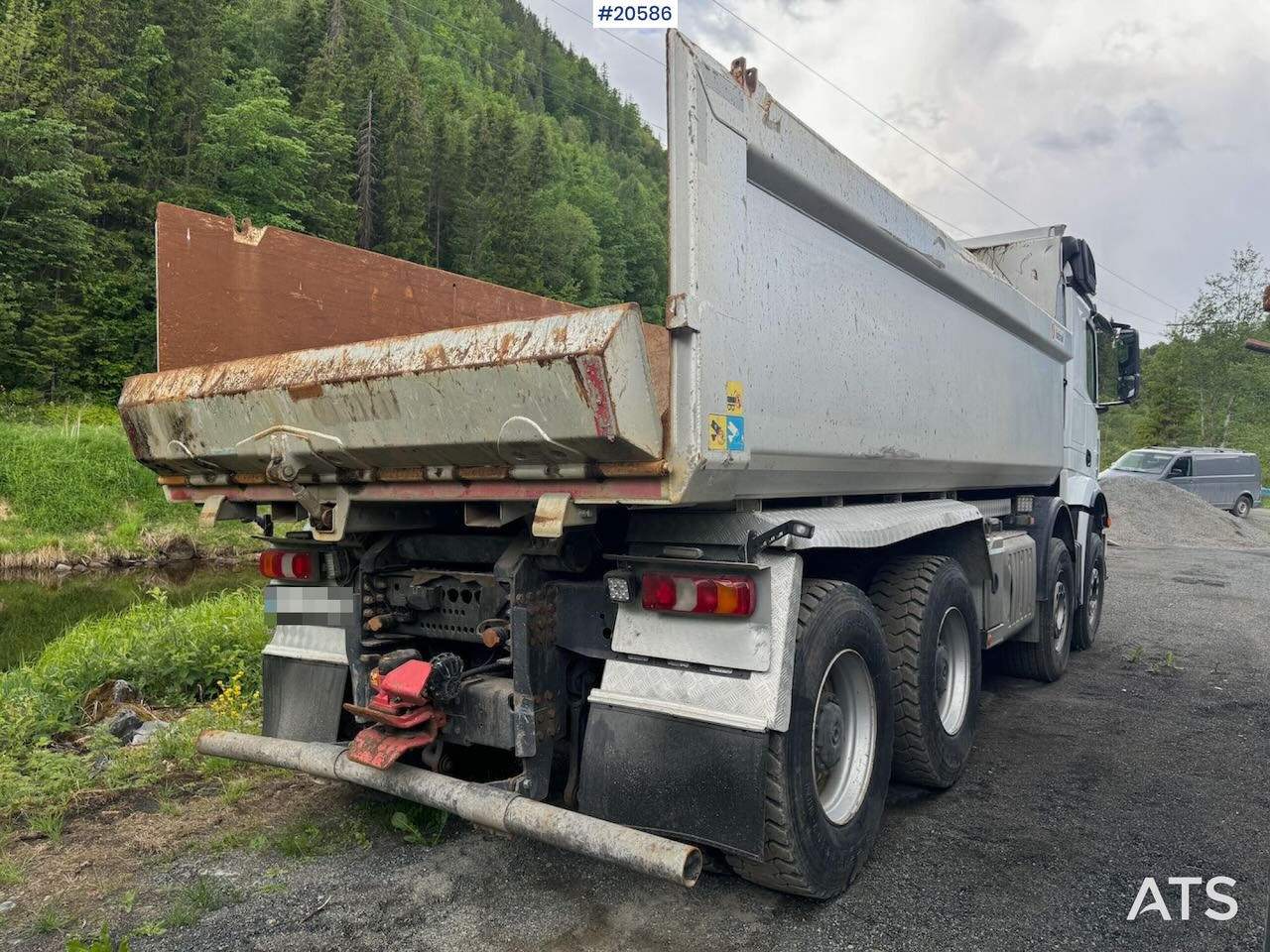 Mercedes Arocs 3258 - Kravas automašīna pašizgāzējs: foto 2 Mercedes Arocs 3258 - Kravas automašīna pašizgāzējs: foto 2