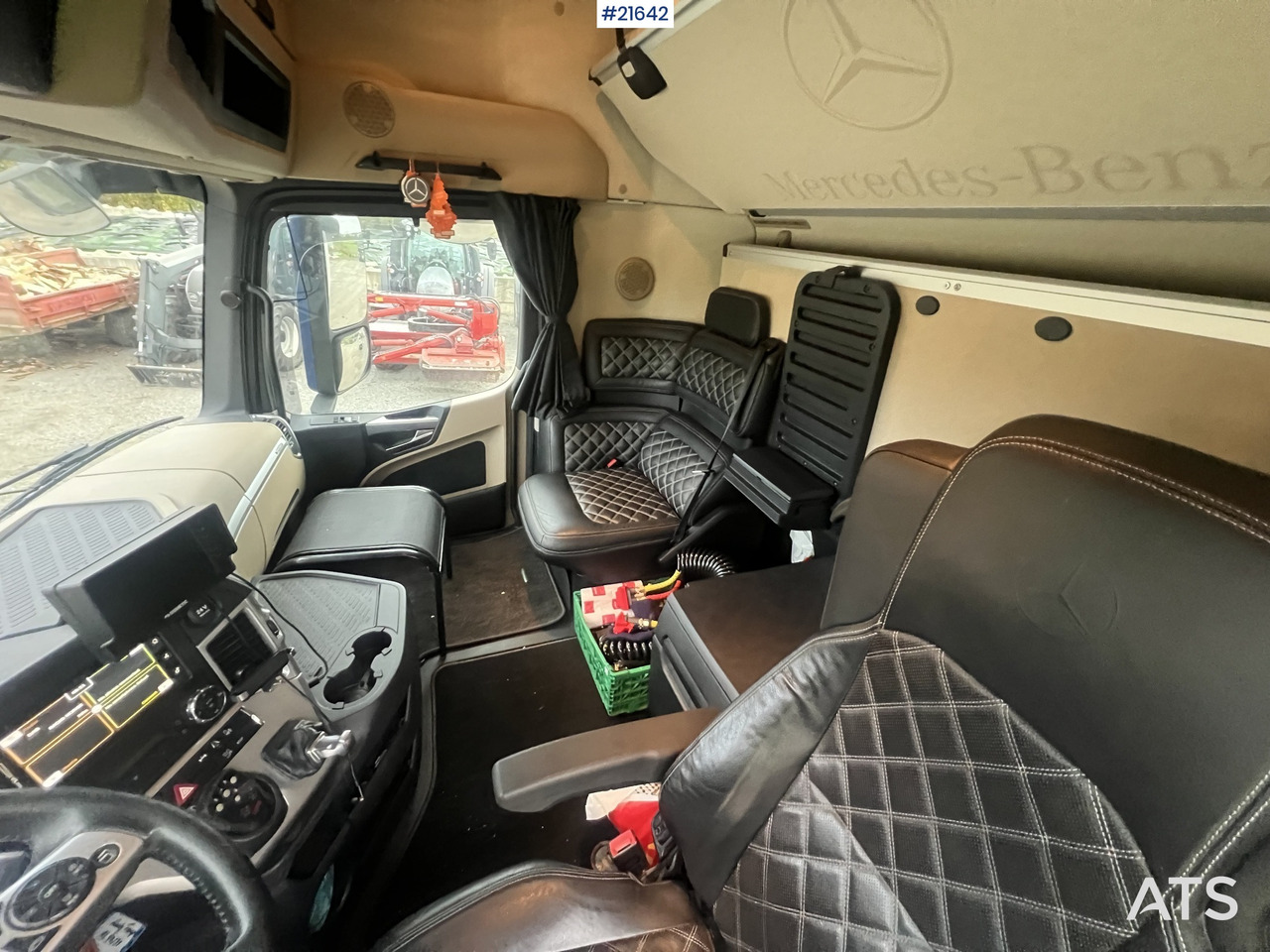 Kravas automašīna ar slēgto virsbūvi Mercedes-Benz Actrox 6x2 skapbil m/ kjøl/frys aggregat: foto 29 Kravas automašīna ar slēgto virsbūvi Mercedes-Benz Actrox 6x2 skapbil m/ kjøl/frys aggregat: foto 29