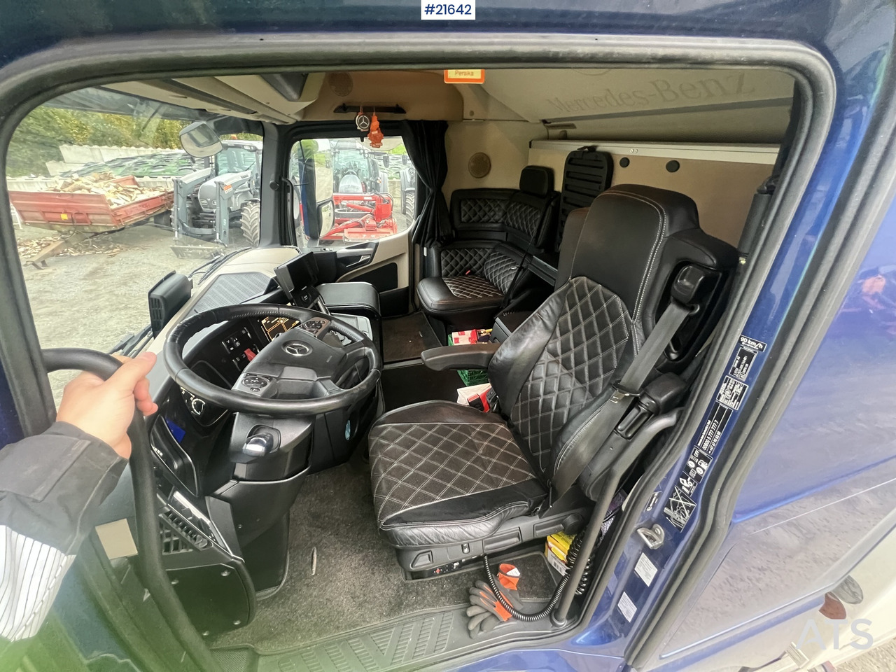 Kravas automašīna ar slēgto virsbūvi Mercedes-Benz Actrox 6x2 skapbil m/ kjøl/frys aggregat: foto 28 Kravas automašīna ar slēgto virsbūvi Mercedes-Benz Actrox 6x2 skapbil m/ kjøl/frys aggregat: foto 28