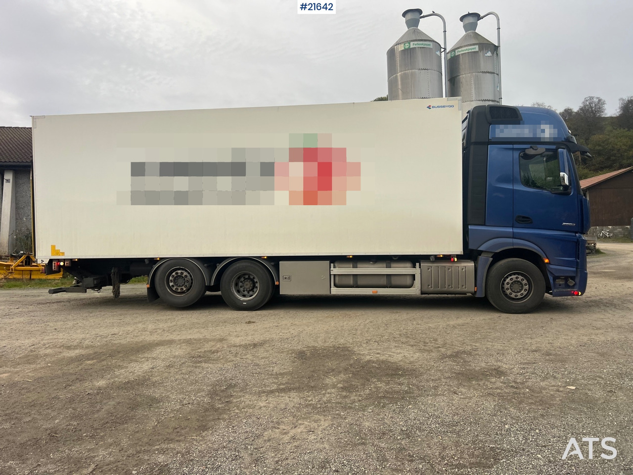 Mercedes-Benz Actrox 6x2 skapbil m/ kjøl/frys aggregat - Kravas automašīna ar slēgto virsbūvi: foto 5 Mercedes-Benz Actrox 6x2 skapbil m/ kjøl/frys aggregat - Kravas automašīna ar slēgto virsbūvi: foto 5