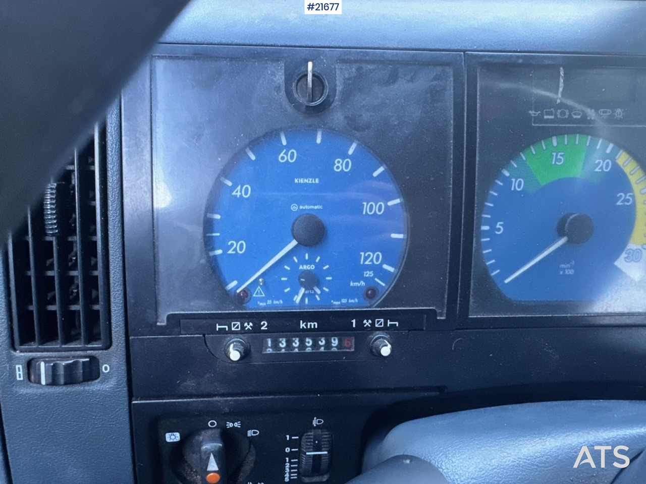 Autopacēlājs Mercedes-Benz Mercedes Atego 4x2 18 meters Liftbil: foto 34 Autopacēlājs Mercedes-Benz Mercedes Atego 4x2 18 meters Liftbil: foto 34