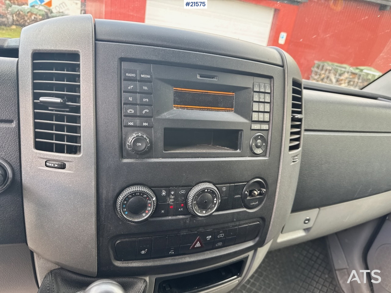 Mercedes-Benz SPRINTER līzingu Mercedes-Benz SPRINTER: foto 31 Mercedes-Benz SPRINTER līzingu Mercedes-Benz SPRINTER: foto 31