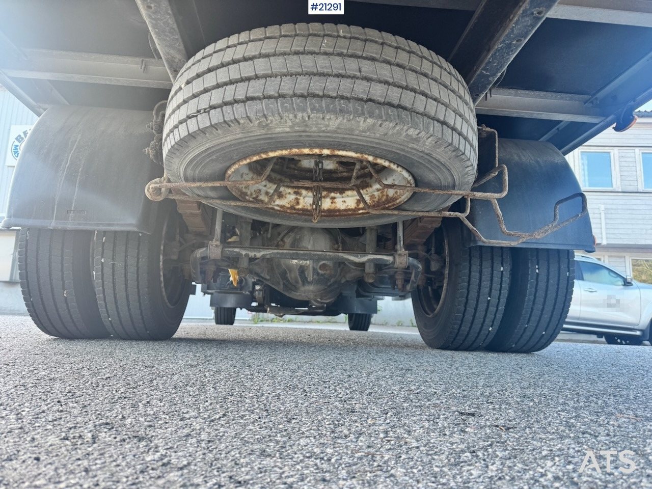 Bortu kravas automašīna/ Platforma Mitsubishi Fuso Canter: foto 20 Bortu kravas automašīna/ Platforma Mitsubishi Fuso Canter: foto 20