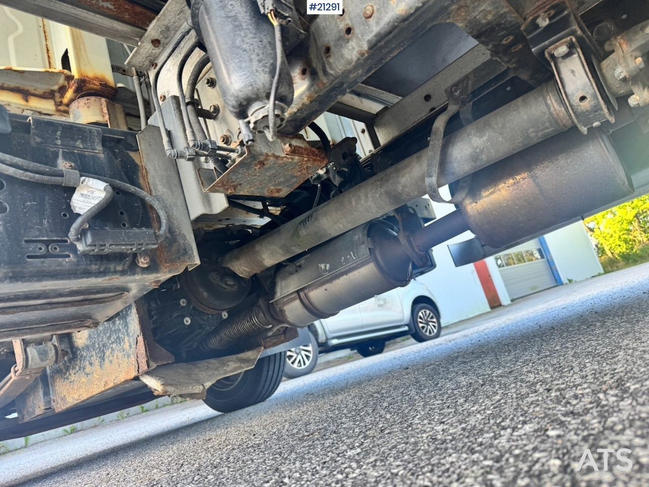 Bortu kravas automašīna/ Platforma Mitsubishi Fuso Canter: foto 23 Bortu kravas automašīna/ Platforma Mitsubishi Fuso Canter: foto 23