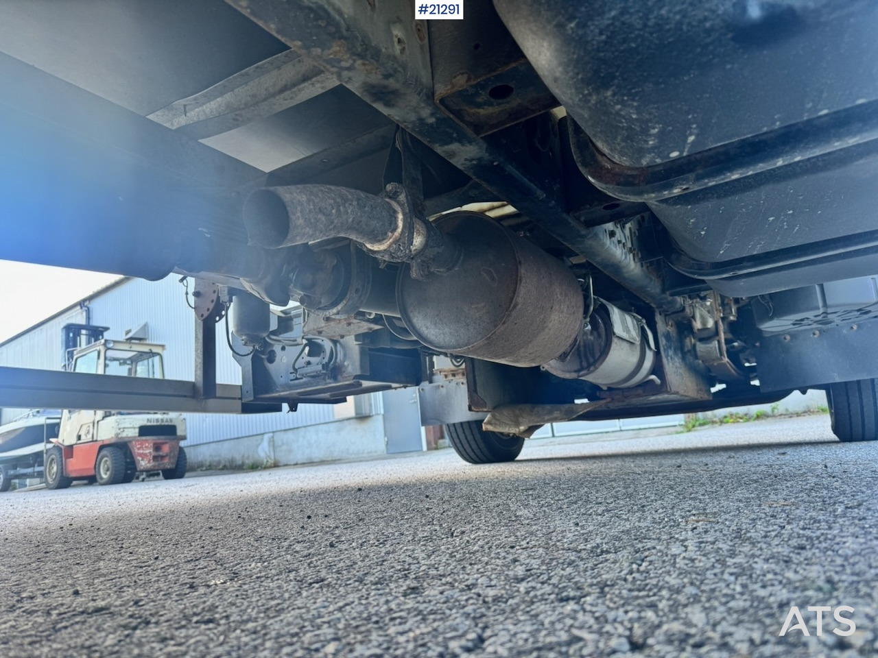 Bortu kravas automašīna/ Platforma Mitsubishi Fuso Canter: foto 15 Bortu kravas automašīna/ Platforma Mitsubishi Fuso Canter: foto 15