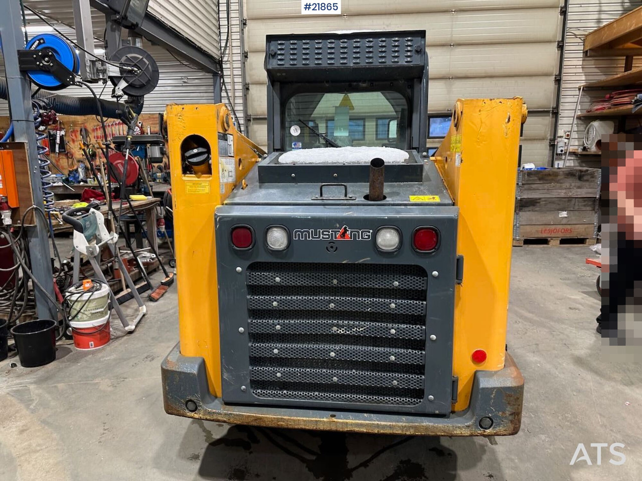 Kompaktiekrāvējs Mustang 220R kompaktlaster m/planeringskuffe og pallegafler: foto 8