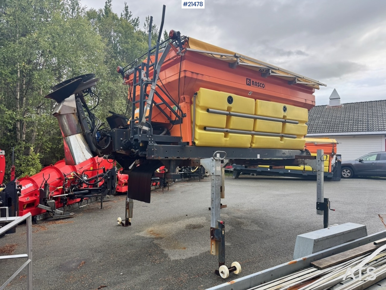 Rasco L4500 - Sāls un smilts kaisītājs: foto 3 Rasco L4500 - Sāls un smilts kaisītājs: foto 3