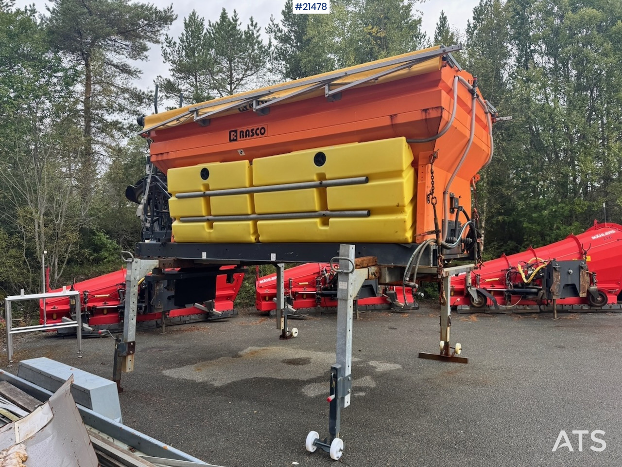 Rasco L4500 - Sāls un smilts kaisītājs: foto 2 Rasco L4500 - Sāls un smilts kaisītājs: foto 2