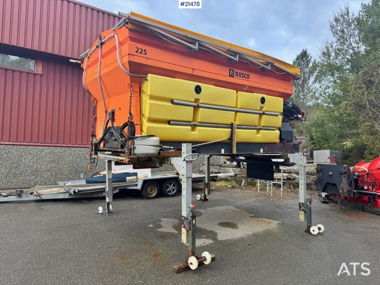 Rasco L4500 - Sāls un smilts kaisītājs: foto 1 Rasco L4500 - Sāls un smilts kaisītājs: foto 1