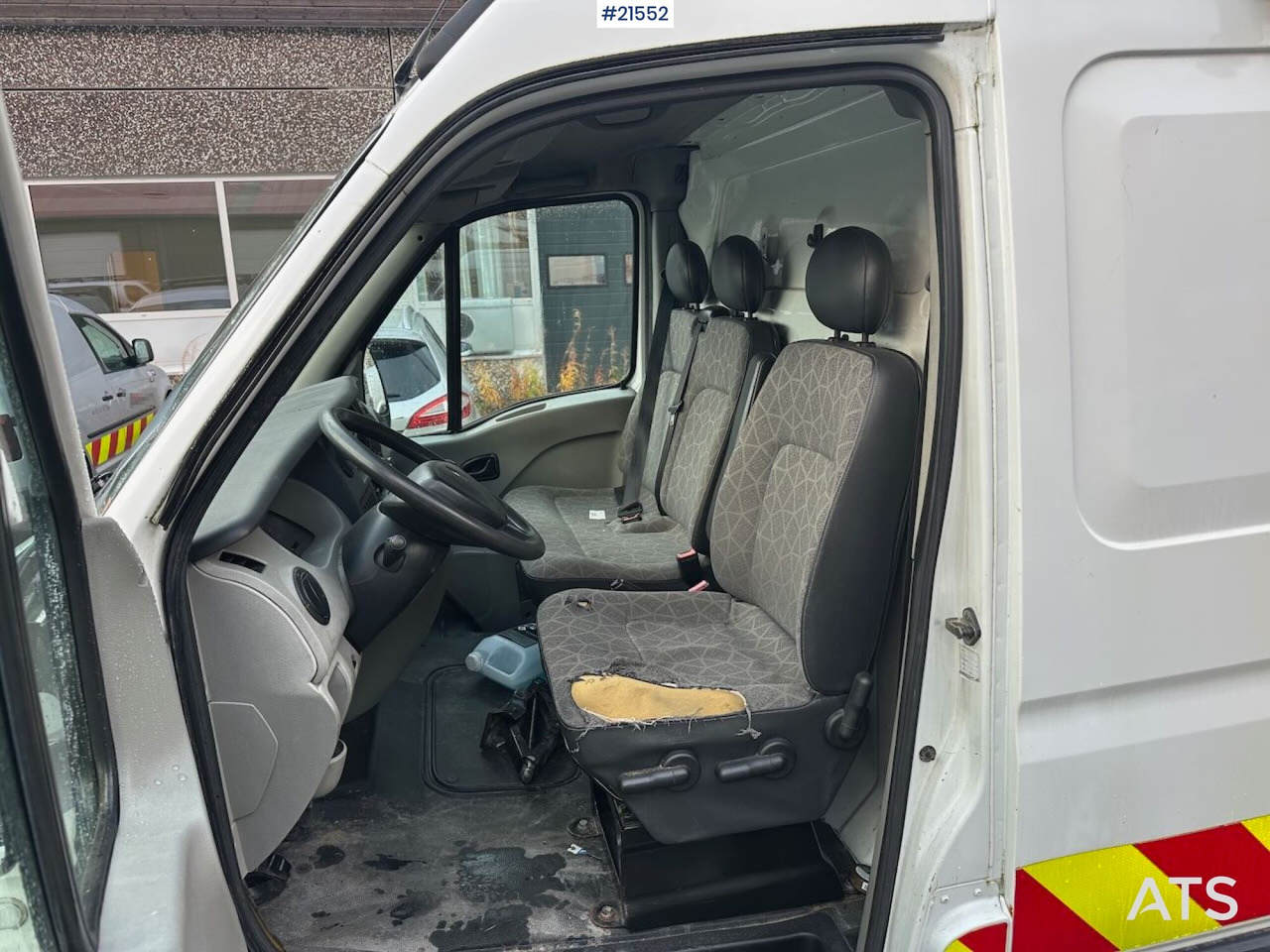 Autopacēlājs, Kravas mikroautobuss Renault Master: foto 25 Autopacēlājs, Kravas mikroautobuss Renault Master: foto 25