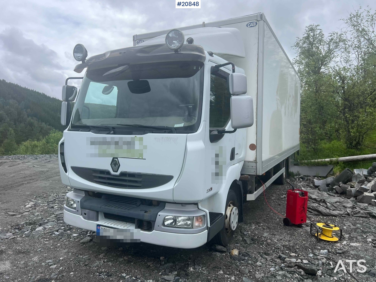 Renault midlum - Kravas automašīna ar slēgto virsbūvi: foto 2 Renault midlum - Kravas automašīna ar slēgto virsbūvi: foto 2