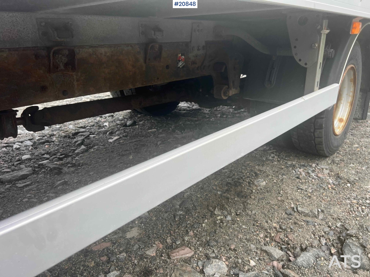 Kravas automašīna ar slēgto virsbūvi Renault midlum: foto 46