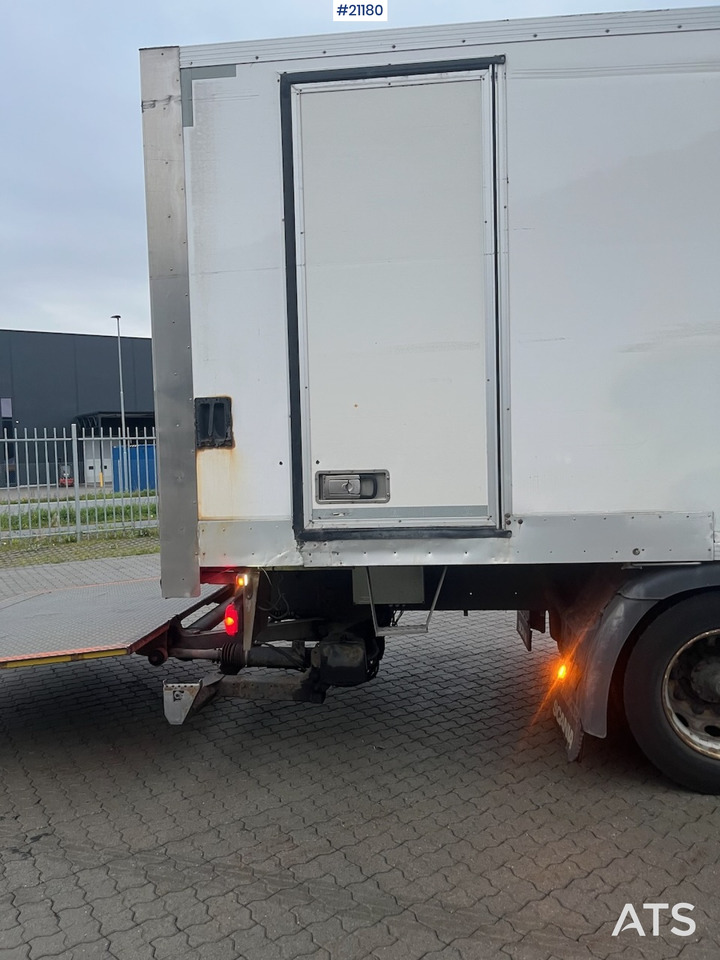 Scania P250 - Kravas automašīna ar slēgto virsbūvi: foto 3 Scania P250 - Kravas automašīna ar slēgto virsbūvi: foto 3