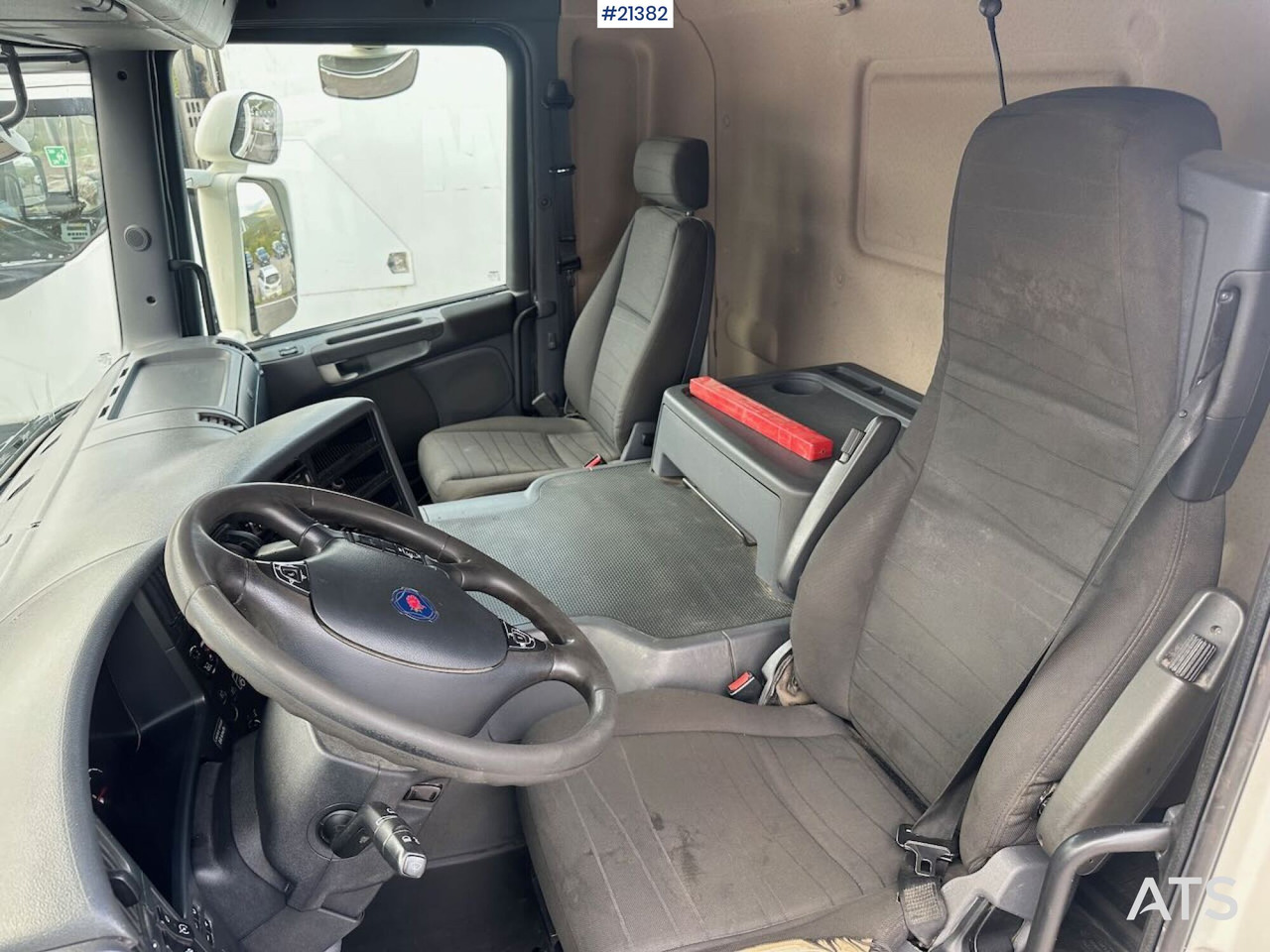 Būvgružu konteineru vedējs Scania P280: foto 12