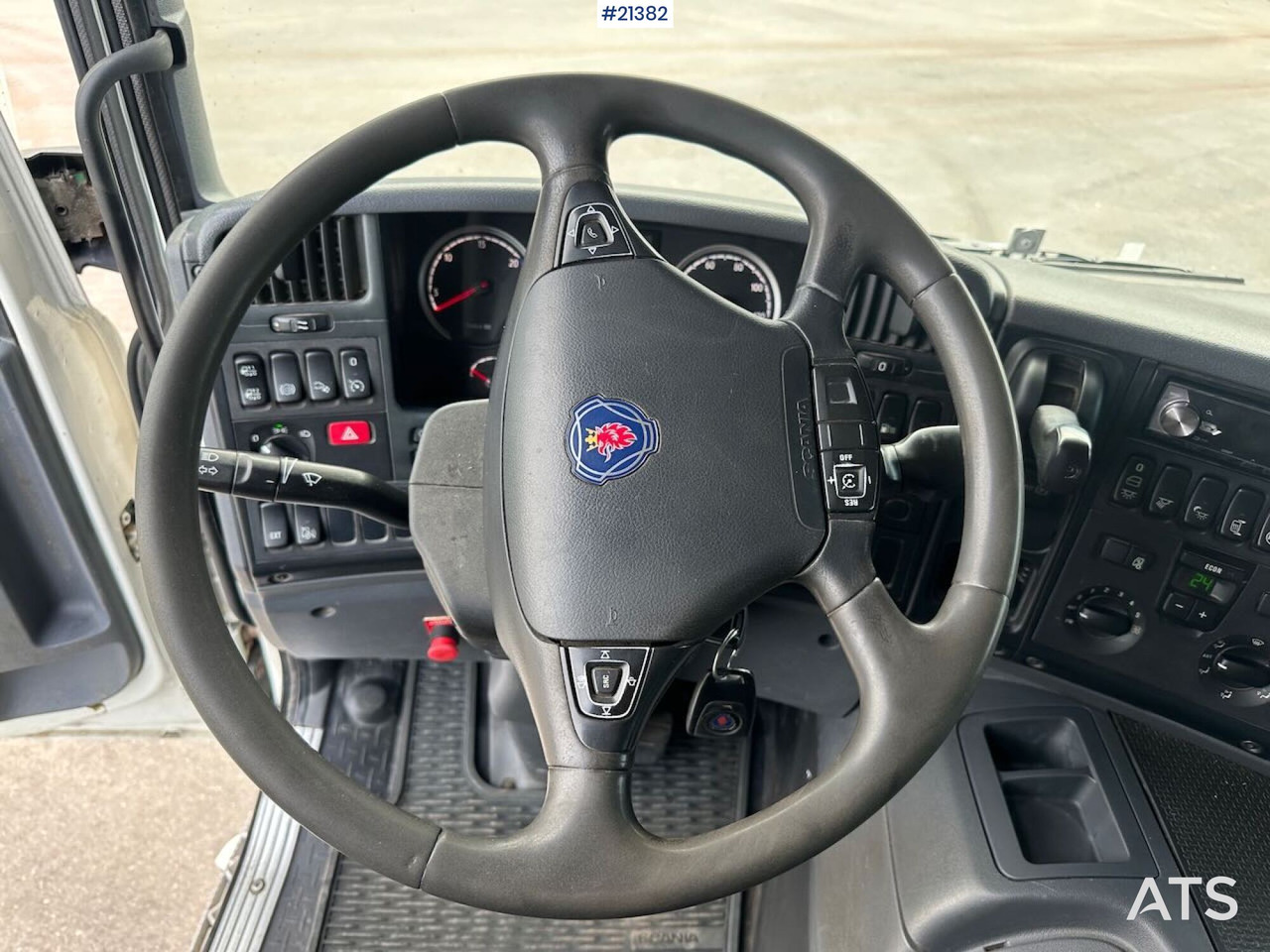 Būvgružu konteineru vedējs Scania P280: foto 14