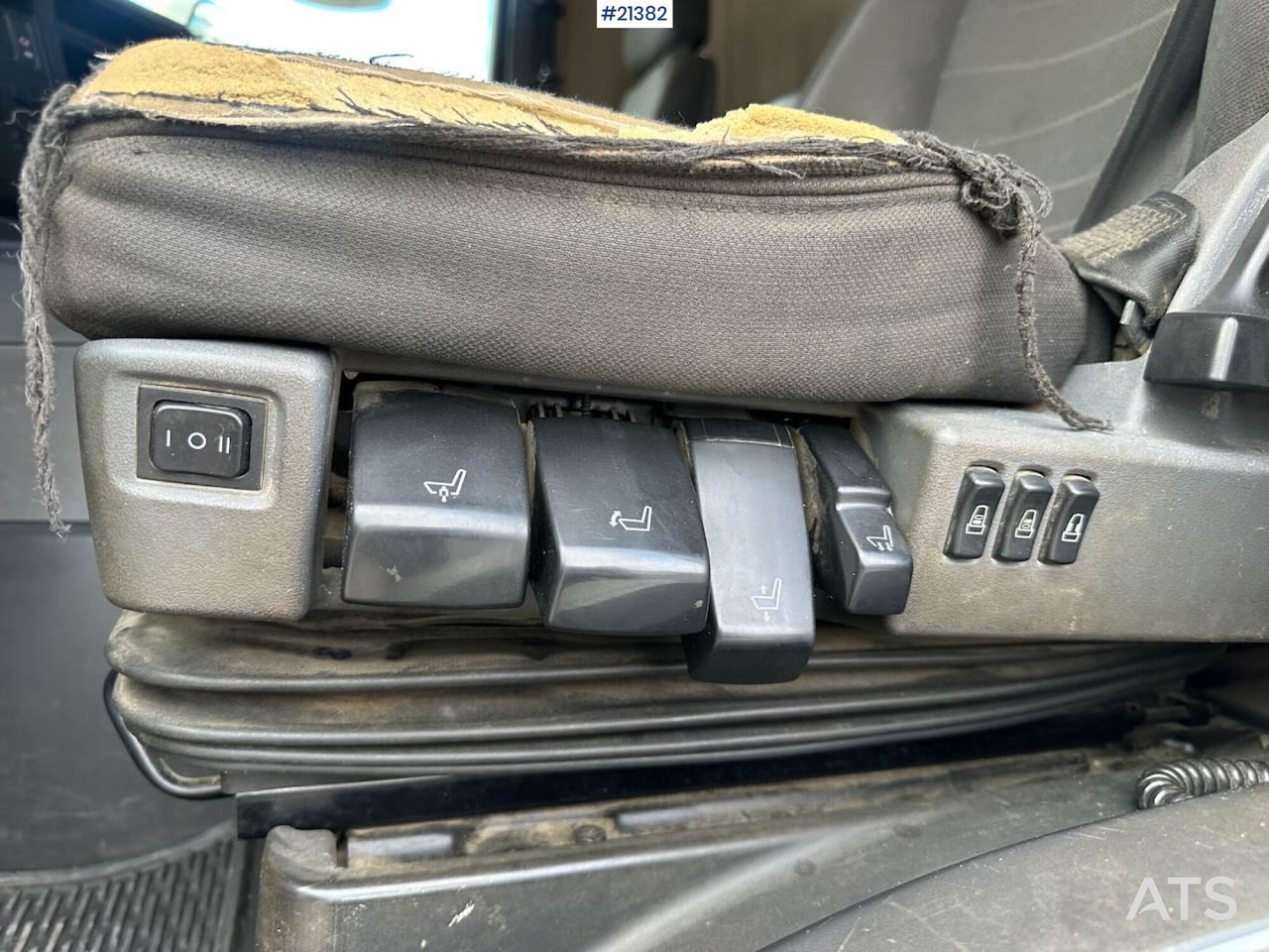 Būvgružu konteineru vedējs Scania P280: foto 25