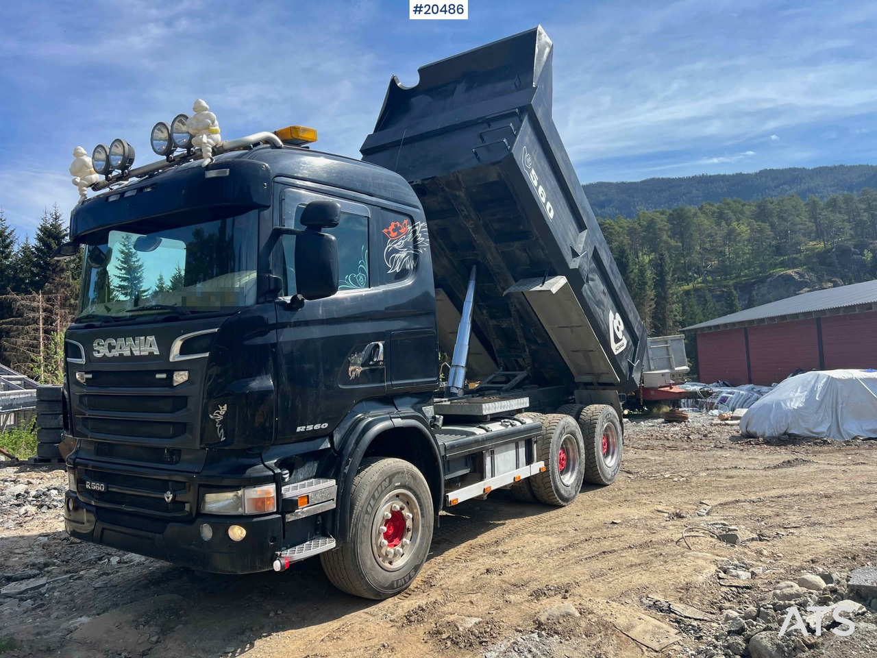 Scania R560 - Kravas automašīna pašizgāzējs: foto 2 Scania R560 - Kravas automašīna pašizgāzējs: foto 2