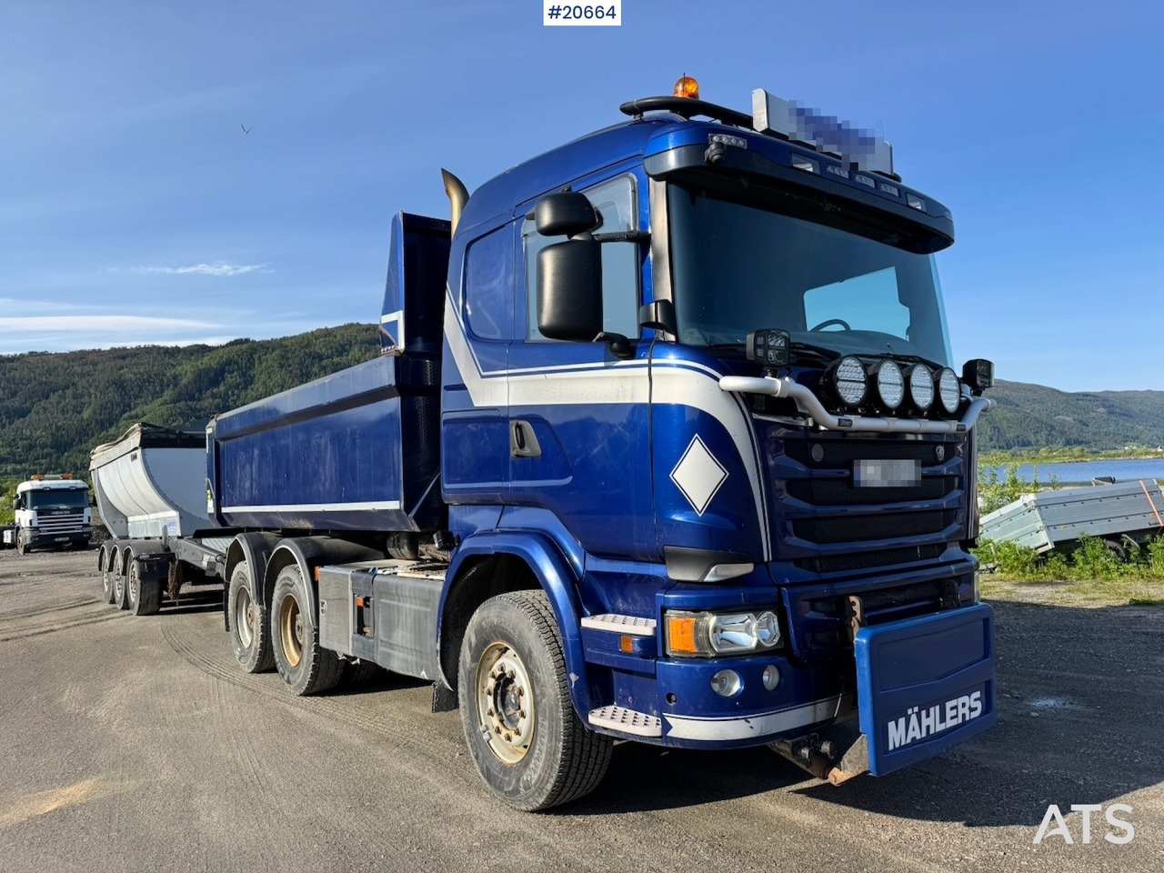 Scania R580 - Asfalta ieklāšanas tehnika: foto 1 Scania R580 - Asfalta ieklāšanas tehnika: foto 1