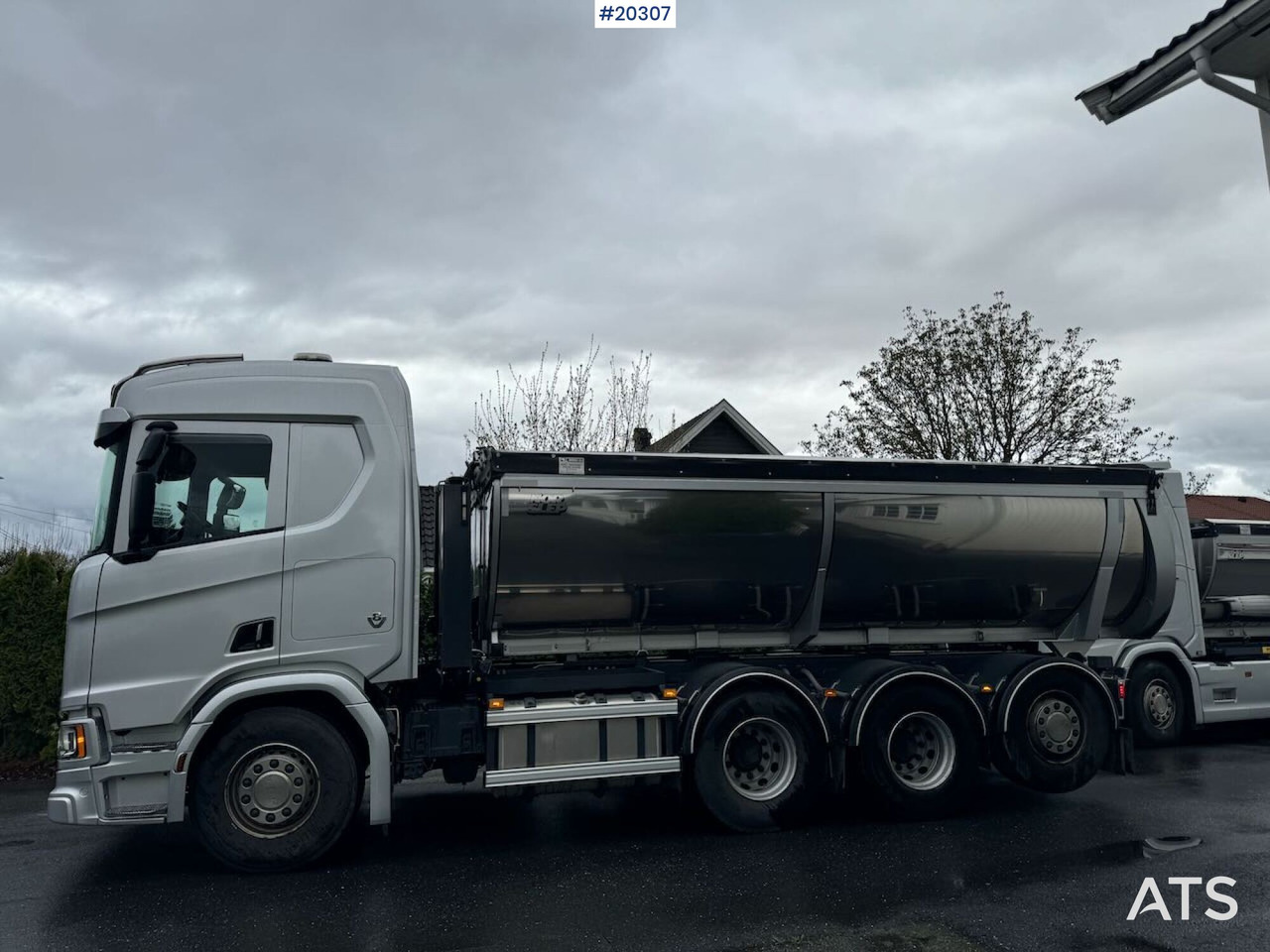 Scania R650 - Asfalta ieklāšanas tehnika: foto 2 Scania R650 - Asfalta ieklāšanas tehnika: foto 2