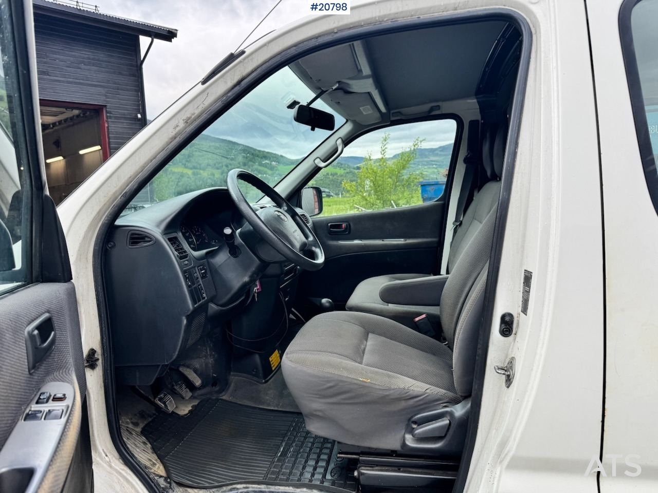 Kravas mikroautobuss Toyota Hiace: foto 24