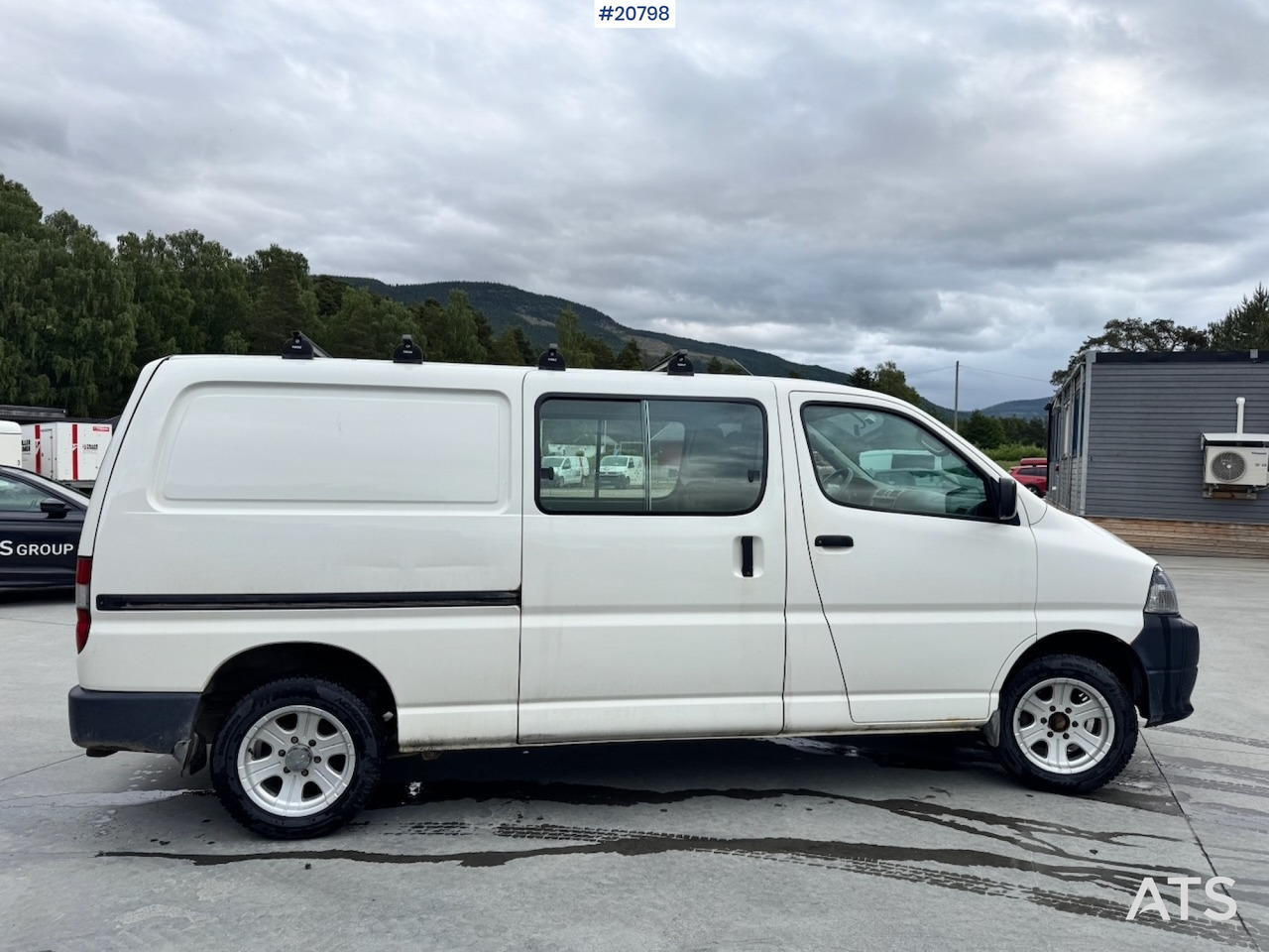 Kravas mikroautobuss Toyota Hiace: foto 6