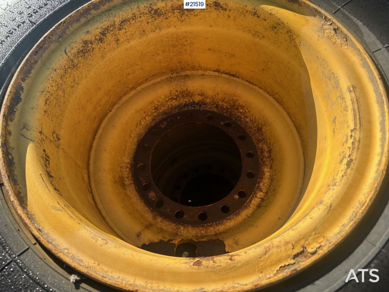 Triangle hjullaster dekk på felg til Volvo L110 hjullaster - Riepa - Celtniecības tehnika: foto 5 Triangle hjullaster dekk på felg til Volvo L110 hjullaster - Riepa - Celtniecības tehnika: foto 5