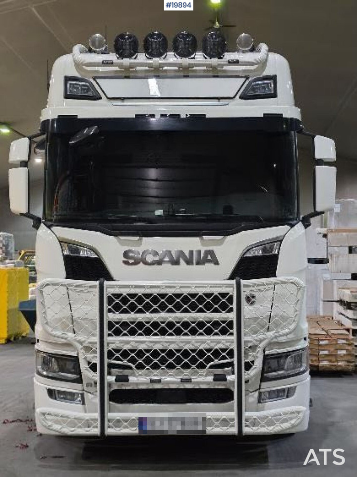 Scania R590 - Vilcējs: foto 5 Scania R590 - Vilcējs: foto 5