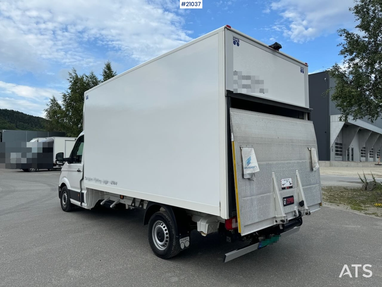 Volkswagen Crafter - Kravas automašīna ar slēgto virsbūvi: foto 3 Volkswagen Crafter - Kravas automašīna ar slēgto virsbūvi: foto 3