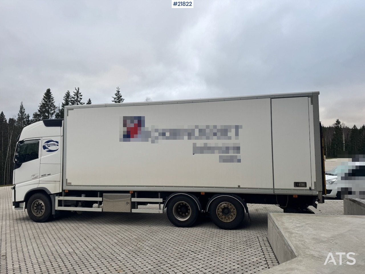 Volvo 2015 Volvo FH420 6x2 Skapbil. Eu-godkjent. SE VIDEO - Kravas automašīna ar slēgto virsbūvi: foto 4 Volvo 2015 Volvo FH420 6x2 Skapbil. Eu-godkjent. SE VIDEO - Kravas automašīna ar slēgto virsbūvi: foto 4