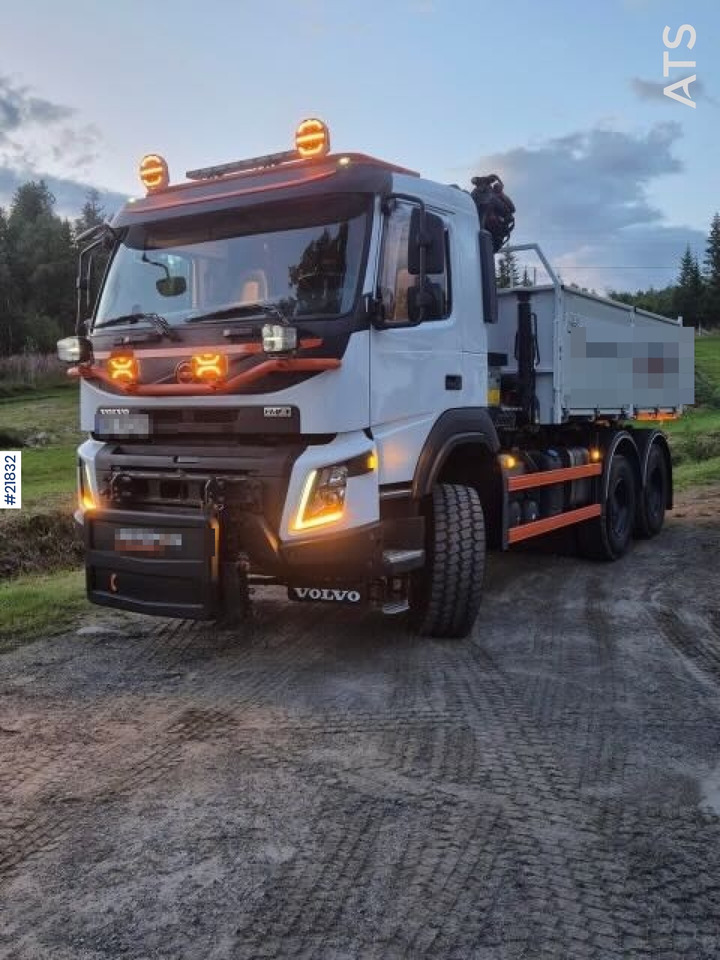 Volvo 2019 Volvo FMX 6x6 brøyterigget tippbil m/ 9,5 t/m kran, 2 sett dekk og lettkasse - Kravas automašīna pašizgāzējs: foto 1 Volvo 2019 Volvo FMX 6x6 brøyterigget tippbil m/ 9,5 t/m kran, 2 sett dekk og lettkasse - Kravas automašīna pašizgāzējs: foto 1