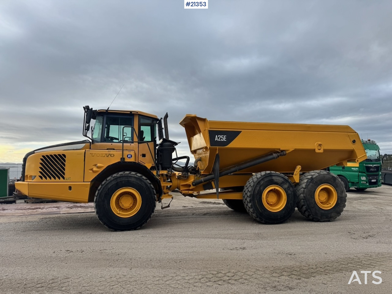 Volvo A25E Dumper - Artikulētias pašizgāzējs: foto 3 Volvo A25E Dumper - Artikulētias pašizgāzējs: foto 3