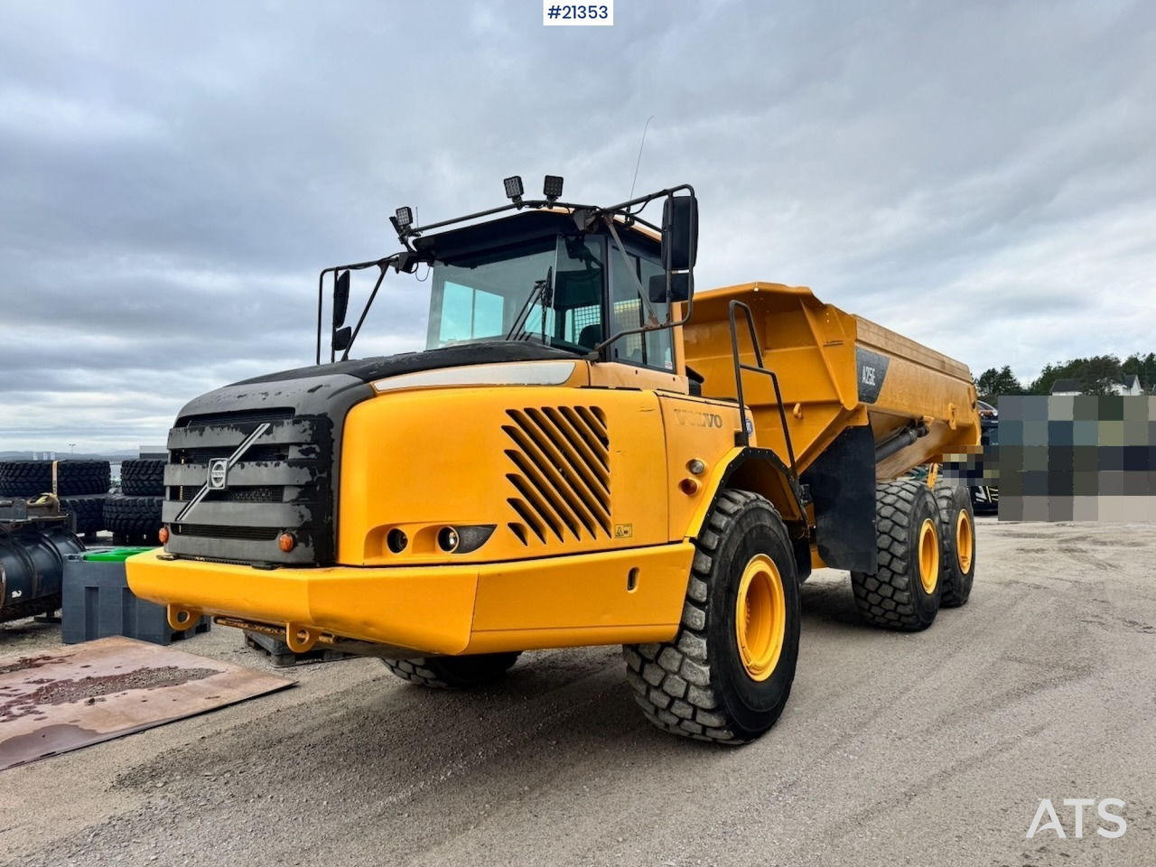 Volvo A25E - Artikulētias pašizgāzējs: foto 1 Volvo A25E - Artikulētias pašizgāzējs: foto 1