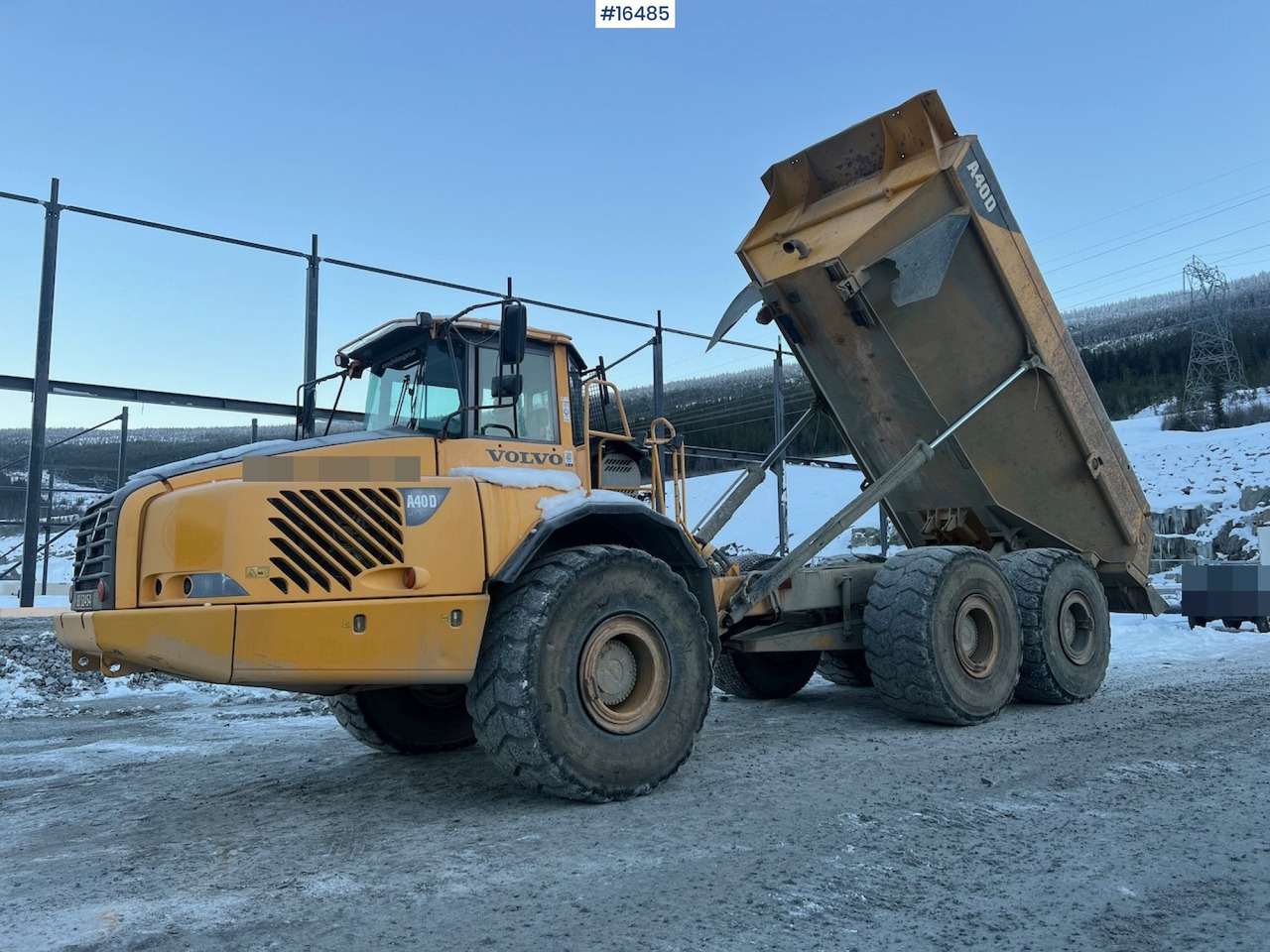 Bezceļu pašizgāzējs Volvo A40D: foto 1