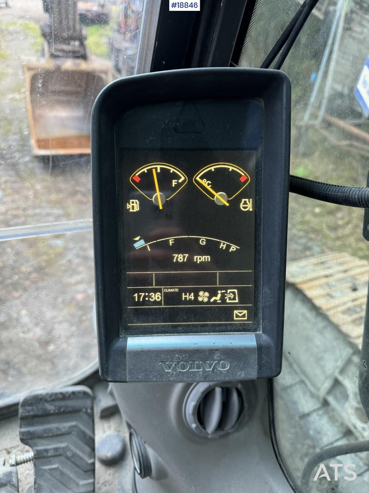 Kāpurķēžu ekskavators Volvo EC210CL: foto 25