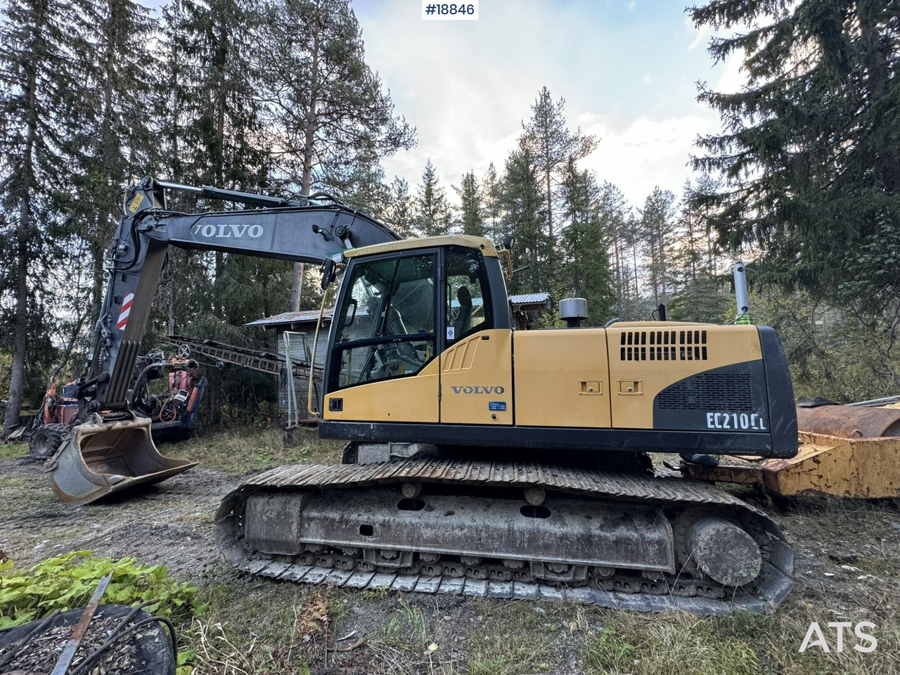 Kāpurķēžu ekskavators Volvo EC210CL: foto 46